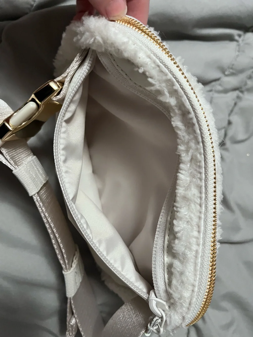 NEW Lululemon Sherpa Belt Bag